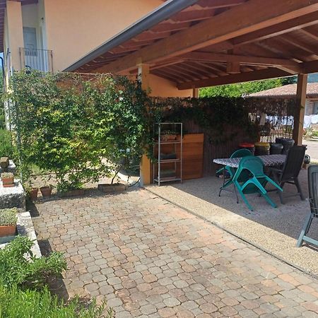 Cascina Legnago Trilocale A 6 Chilometri Da Salo' Apartment Villanuova sul clisi Ngoại thất bức ảnh