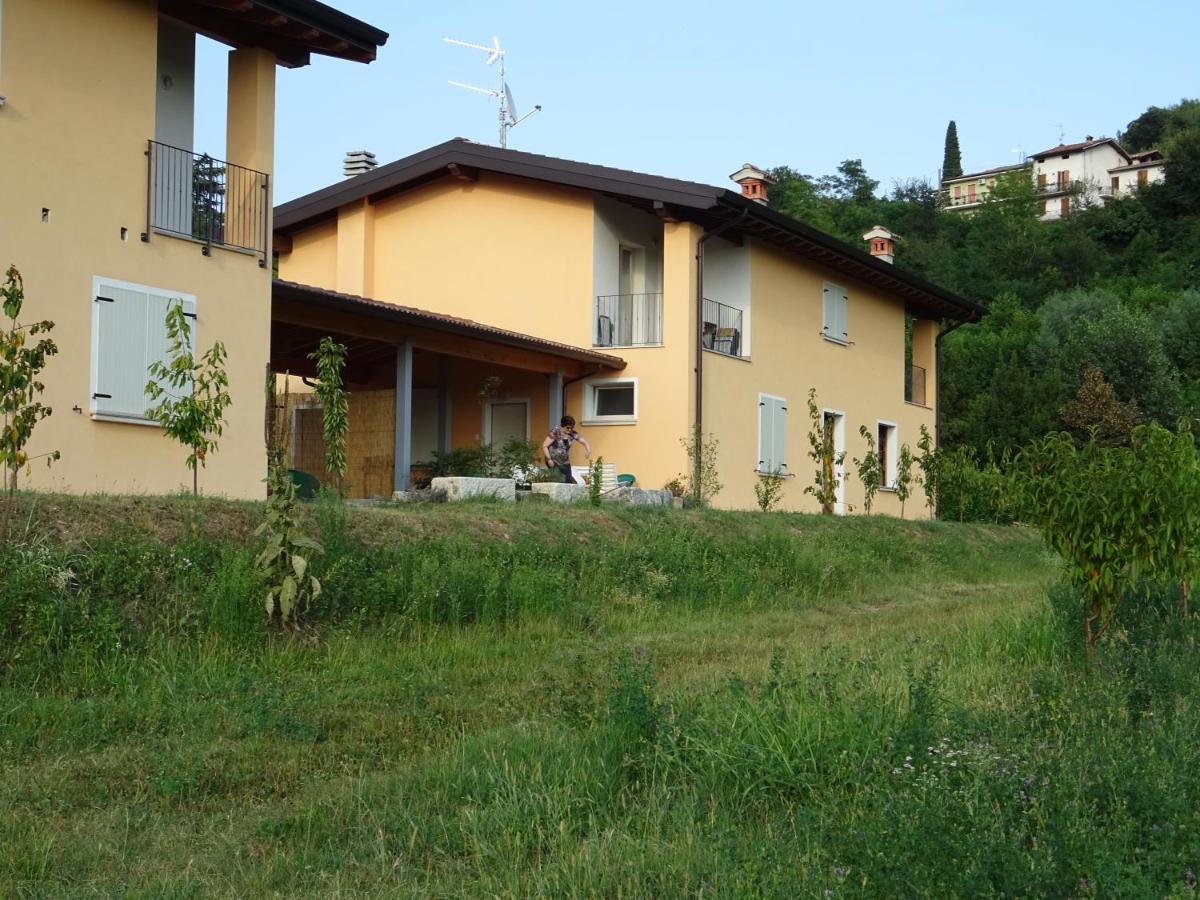 Cascina Legnago Trilocale A 6 Chilometri Da Salo' Apartment Villanuova sul clisi Ngoại thất bức ảnh