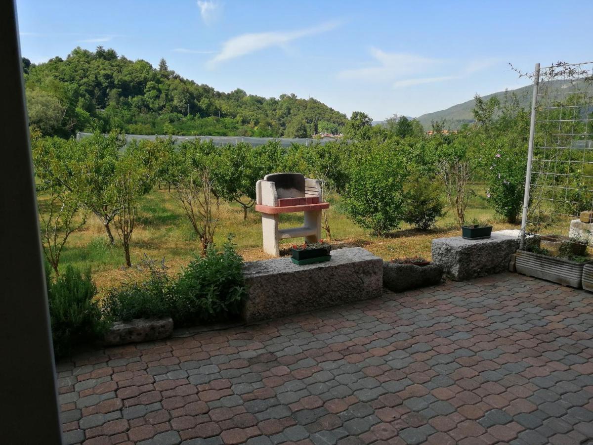 Cascina Legnago Trilocale A 6 Chilometri Da Salo' Apartment Villanuova sul clisi Ngoại thất bức ảnh