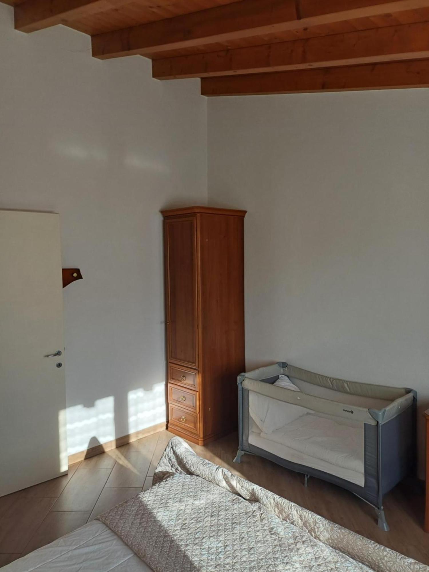 Cascina Legnago Trilocale A 6 Chilometri Da Salo' Apartment Villanuova sul clisi Ngoại thất bức ảnh