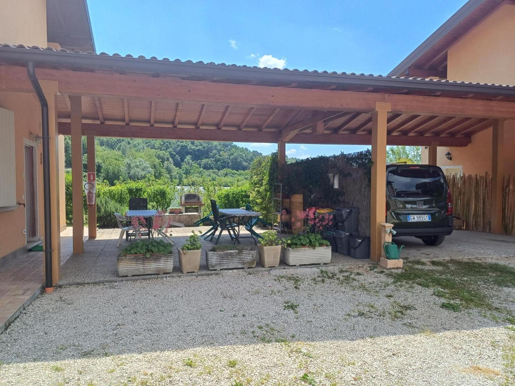 Cascina Legnago Trilocale A 6 Chilometri Da Salo' Apartment Villanuova sul clisi Ngoại thất bức ảnh